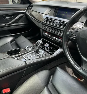 bmw 5 series  550i F10 2012