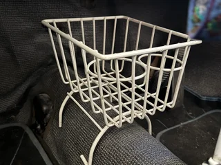 Vw beetle cup holder compartment