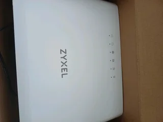 Router ZYXL EMG3525-T50B