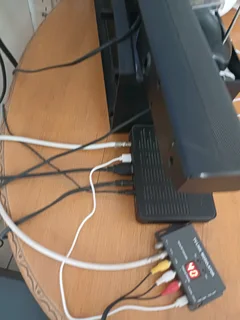 Lovely carved oval shaped coffee table Retro 40 years old quality wood