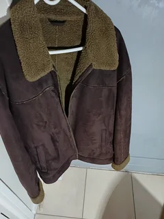 Gents 1x brown suede jacket 1x k-way navy winter jacket