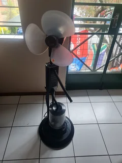 Fan (standing)