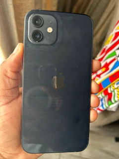 iPhone 12 , 64 GB