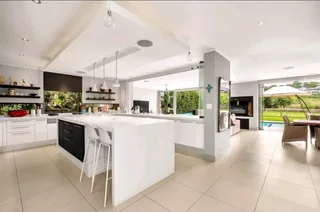 Tombstone n granite countertops