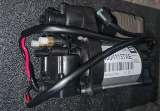 Jeep Grand Cherokee air suspension pump