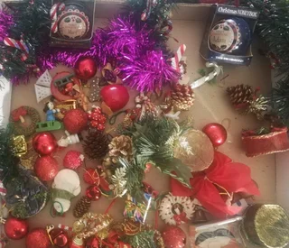 Free Xmas Decorations, or Gifts for all orders above R249. Huge Book, CD and DVD Clear out.