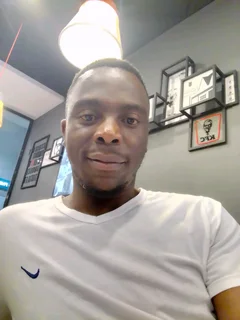 I am a Malawian, 33 years of age with a valid passport and I am Looking for a job