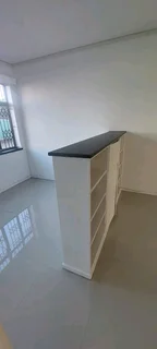 Spacious bachelor flat for rent in Glenwood