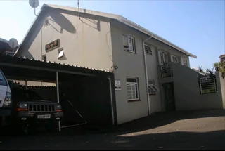 Lovely spacious 2 bedroom flat for rent in Glenwood