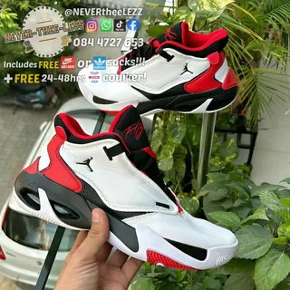 Air Jordan Max Aura 4