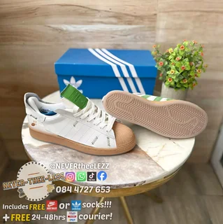 Melting Sadness x Adidas superstar