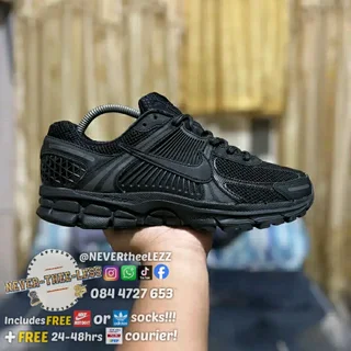 Nike zoom vomero 5