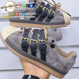 Melting sadness x Adidas superstar rabbit hole