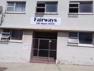 Quigney - Newly renovated large one bedroom flat to let