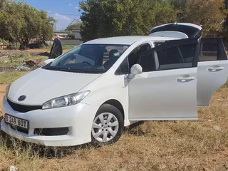 2009 Toyota Wish 7 seater