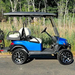 Club Car Onward 48V Lithium 4-Passenger Electric Golf Cart