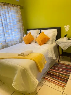 Light house- guest ( 284 Langton Road, Montclair 4004)