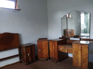 Furniture - Ad posted by Bronwin