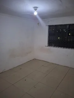 1 Room with bathroom and toilet inside in nazareth,a walk to pick and pay cervashem and pinetown