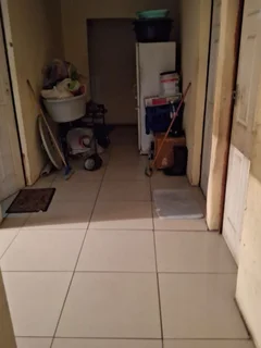 1 Room with bathroom and toilet inside in nazareth,a walk to pick and pay cervashem and pinetown