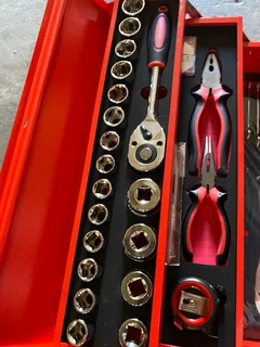Tool Box with 85pcs tools
