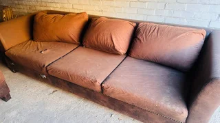 2nd hand couch
