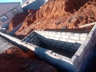 JOBURG PAINTERS PAINTING SERVICES ROOF WATERPROOFING REPAIRS BUILDERS AND CONSTRUCTION SERVICES