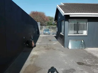 4 bedroom house for rent in Clayfield