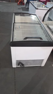 Island Glass Top Freezer 1.6M