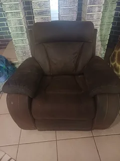 Lounge - Ad posted by Pieterse JH