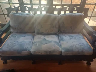 Lounge - Ad posted by Pieterse JH