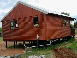 Even Wendy house 078 636 1497