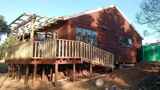 Even Wendy house 078 636 1497