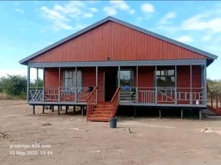 Even Wendy house 078 636 1497