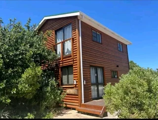 Even Wendy house 078 636 1497