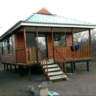 Even Wendy house 078 636 1497