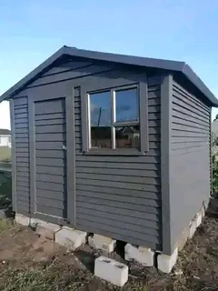 Even Wendy house 078 636 1497