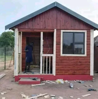 Even Wendy house 078 636 1497