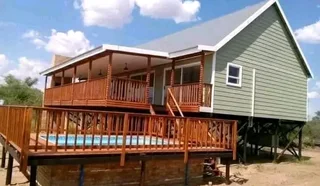 Even Wendy house 078 636 1497