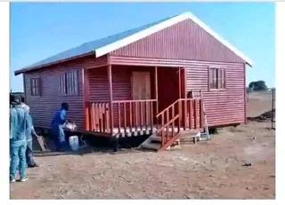 Even Wendy house 078 636 1497