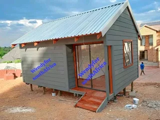 Even Wendy house 078 636 1497