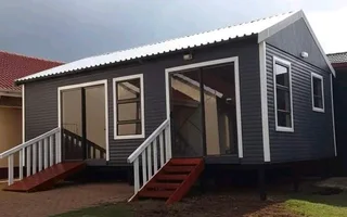 Even Wendy house 078 636 1497