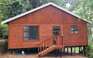 Even Wendy house 078 636 1497