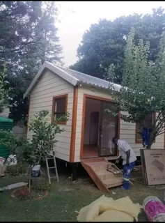 Even Wendy house 078 636 1497