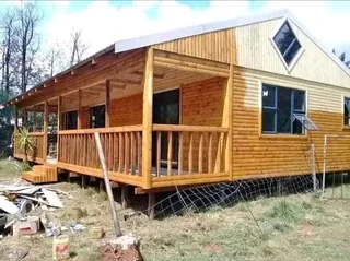 Even Wendy house 078 636 1497