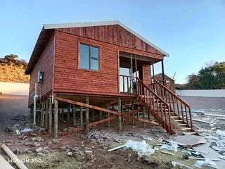 Even Wendy house 078 636 1497