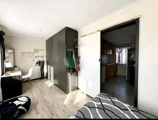 Even Wendy house 078 636 1497 is