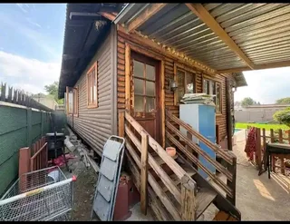 Even Wendy house 078 636 1497 is