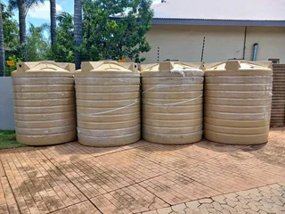 1000l Flow bins for sales and pallets