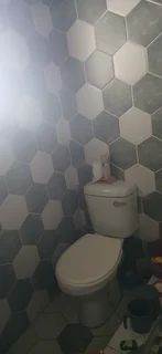 House - Ad posted by Nasreen De Maar